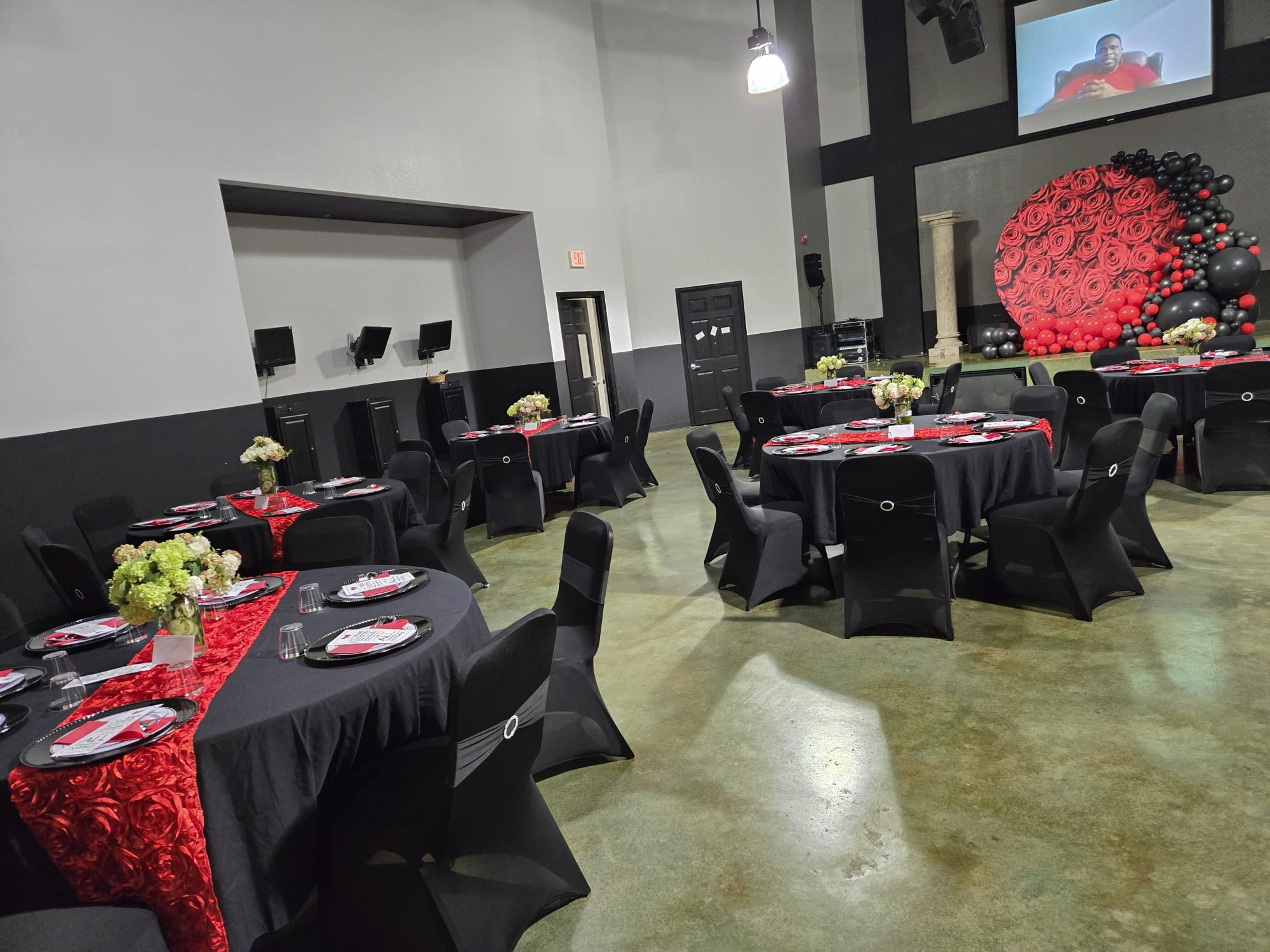 Lonahbells Event Design Gallery Image 3